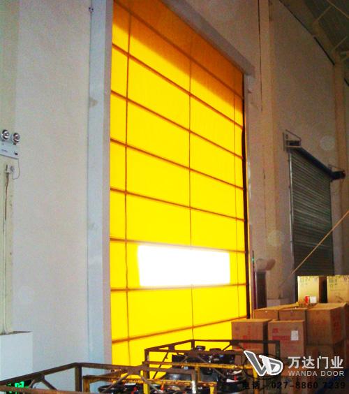 文殊镇工厂堆积门